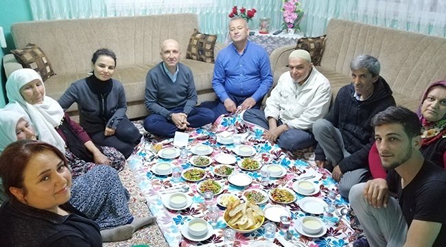 Başkan Özbaş Her Akşam Gönül Alıyor