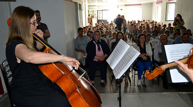 Kadıköylü Öğrenciler Klasik Müzikle Tanıştı