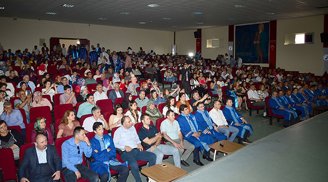 PAÜ Uygulamalı Bilimler YO’da Mezuniyet Coşkusu