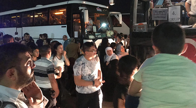 Denizli'den İlk Hac Kafilesi Uğurlandı