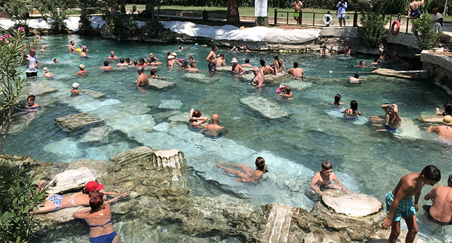 Pamukkale’ye Yoğun Turist İlgisi