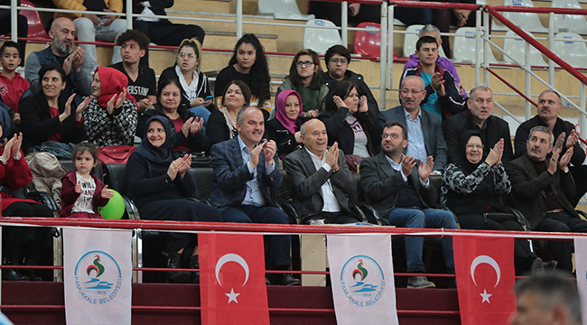MAVİ-BEYAZLI TAKIM 3’TE 3 YAPTI