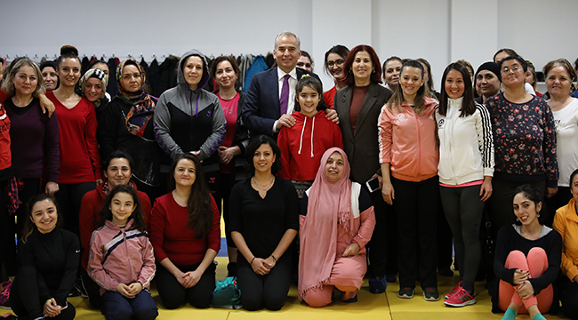 DENİZLİLİ KADINLARIN PİLATES VE ZUMBA MERAKI