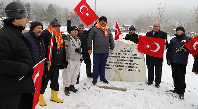 KAZIKBELİ SAVAŞININ 871.YILI SAVAŞ BÖLGESİNDE ANILDI