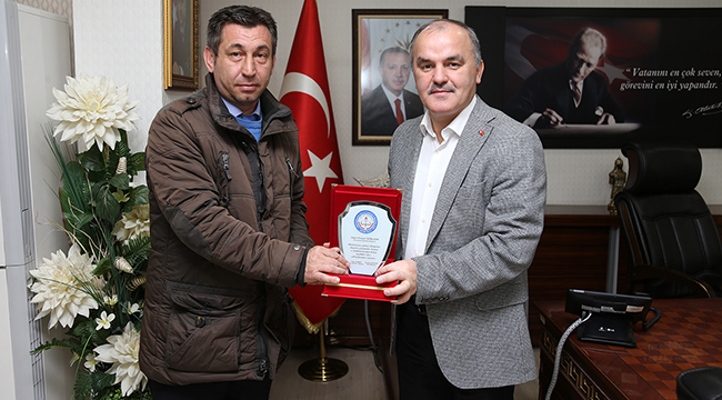 ÖĞRENCİLERDEN BAŞKAN GÜRLESİN’E TEŞEKKÜR