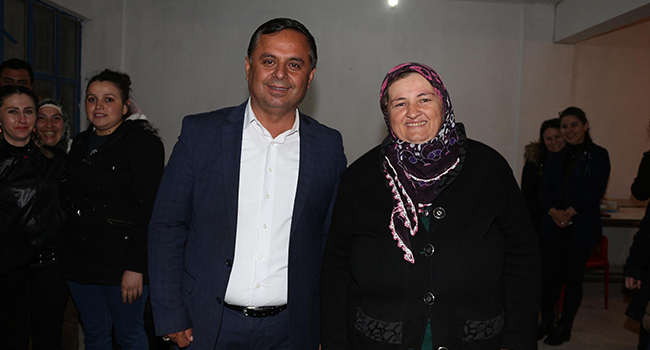 BAŞKAN İLE GÖZ GÖZE GELEN ANNE KONUŞTU