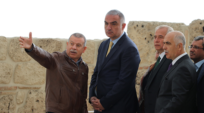BAKAN ERSOY “LAODİKYA EFES STANDARTLARINA ÇIKARILACAK”