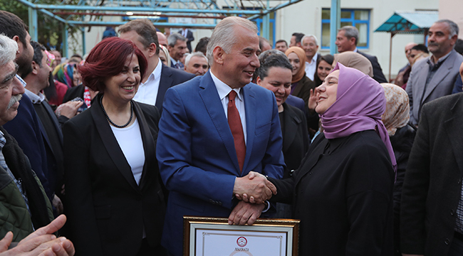 BAŞKAN ZOLAN MAZBATASINI ALDI