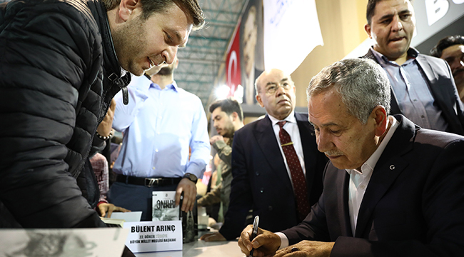 Kitap Fuarı'na Rekor Katılım