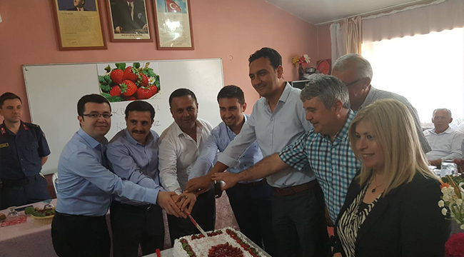 Çal’da Çilek Üretimi Seferberliği Başlıyor
