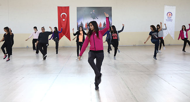 Büyükşehir Halk Oyunları Kurs Kayıtları Başladı