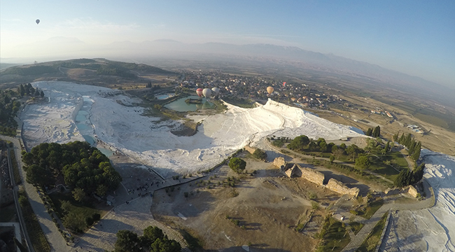 PAMUKKALE ADRENALİN TUTKUNLARINI DA CEZBEDİYOR