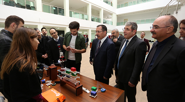 PAÜ’DEN YENİ NESİL OTONOM ÜRÜNLER SERGİSİ