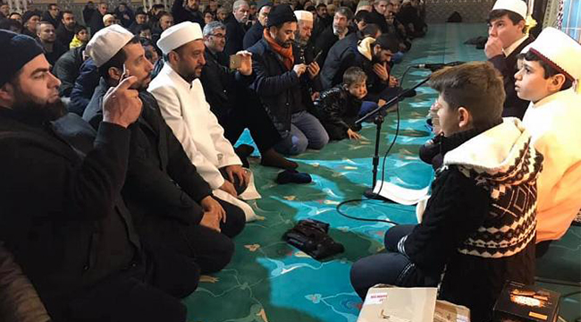 ÇOCUKLAR SABAH NAMAZINDA BULUŞTU!