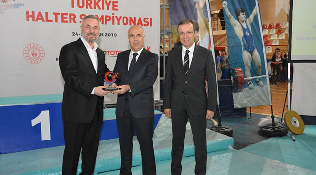 528 SPORCU MADALYA İÇİN MÜCADELE ETTİ