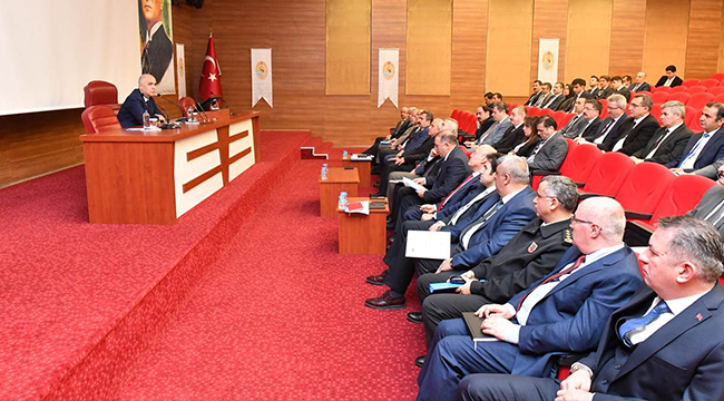 SEÇİM GÜVENLİĞİ VE KAYMAKAMLAR TOPLANTISI YAPILDI