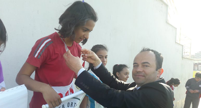 Minik Atletler Madalya İçin Ter Döktü