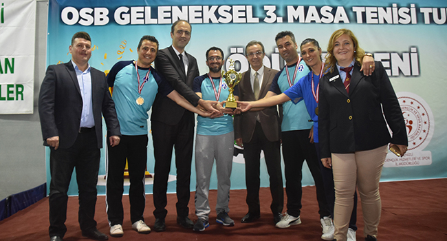 Masa Tenisinde Paü Hastane Şampiyon