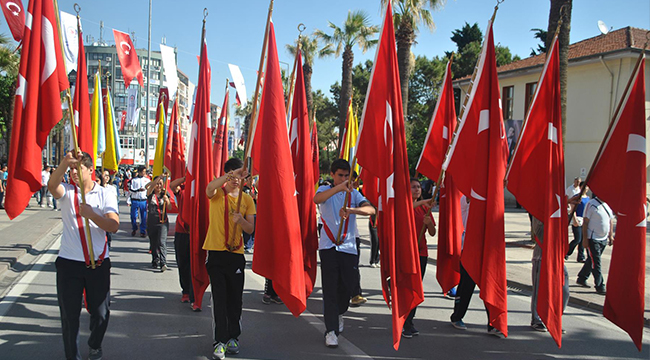 1919 Genç Aynı Anda Zeybek Oynayacak