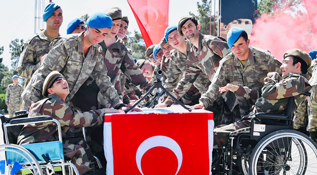 Engelli Bireyler Yemin Ederek Asker Oldu