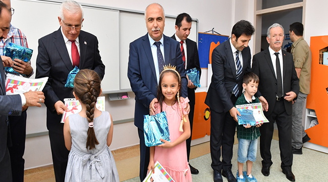 Okullarda Karne Heyecanı Yaşandı