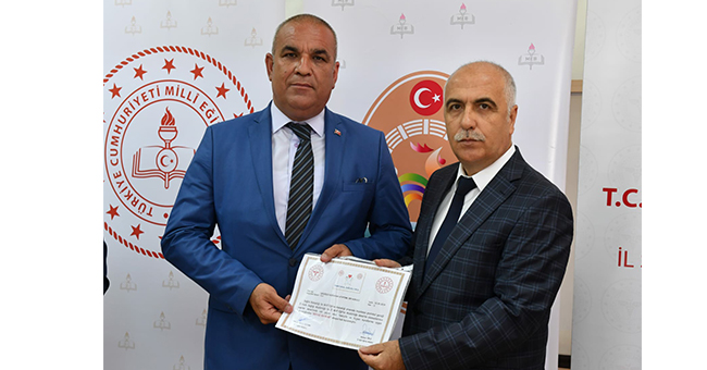 Beyaz Bayrak ve Beslenme Dostu Okullara Belgeleri Verildi