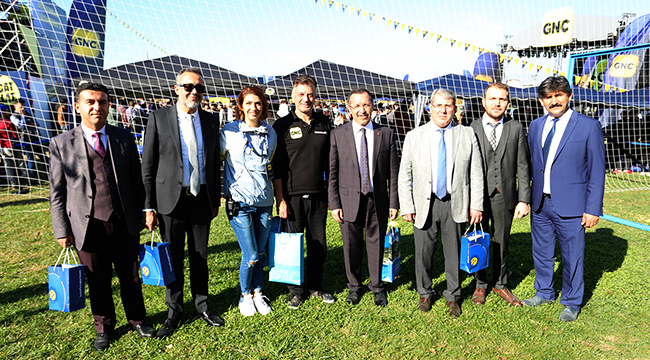 GNÇ FEST PAÜ’DE