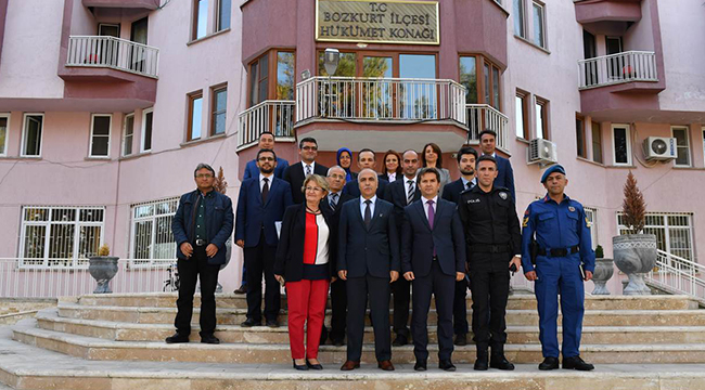 VALİ KARAHAN ÇARDAK VE BOZKURT’TAYDI