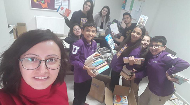 DENiZLi UĞUR OKULLARI‘NDAN BiNGÖL’E KiTAP DESTEĞi