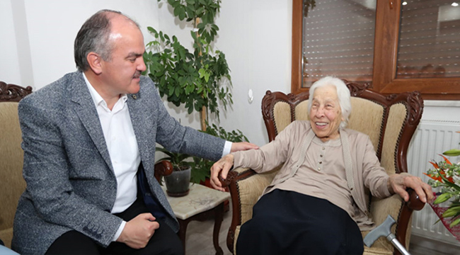 CUMHURİYET’İN İLK ÖĞRETMENLERİNDENDİ