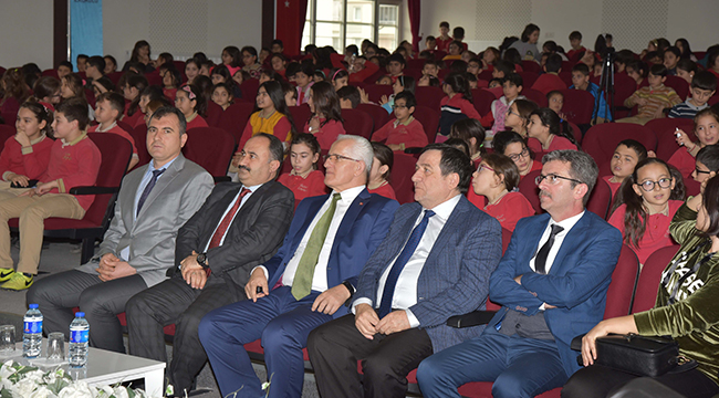 GENÇLER BARIŞ ABİLERİNİ UNUTMADI
