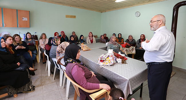 KADIN MECLİSİ'NİN EĞİTİM PROGRAMLARI SÜRÜYOR