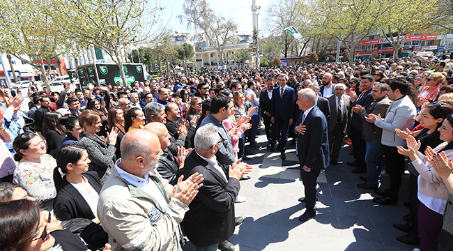 BAŞKAN ZOLAN'A KARŞILAMA SÜRPRİZİ