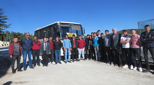 Meslek Lisesi Öğrencilerinden Fabrika Gezisi
