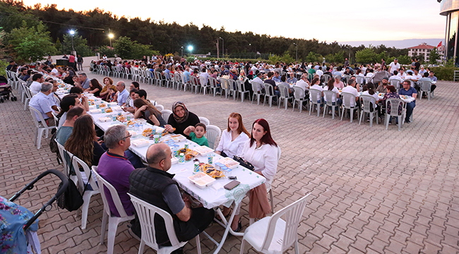 Rektör Bağ, Pamukkale Teknokent Ailesi ile İftarda Buluştu