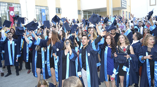 Buldan MYO 16. Dönem Mezunlarını Verdi