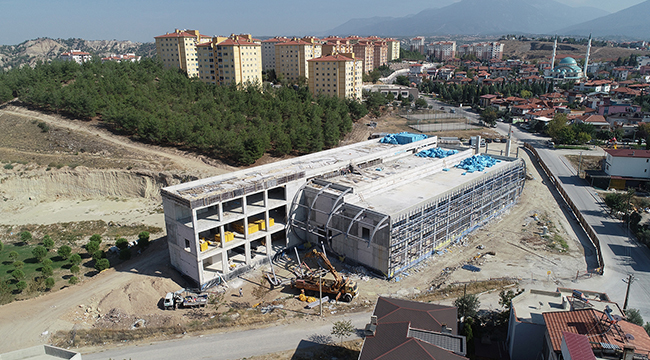AKTEPE KÜLTÜR MERKEZİ’NDE SONA YAKLAŞILDI