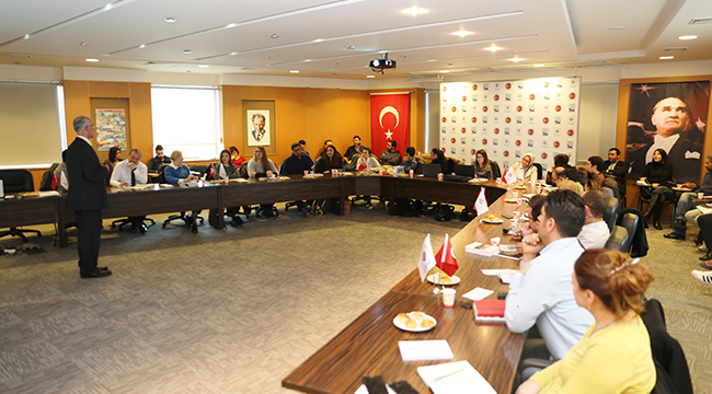 DENİB AKADEMİ’DEN DIŞ TİCARETİN PÜF NOKTALARI EĞİTİMİ