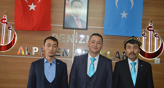 ALPEREN OCAKLARI “DOĞU TÜRKİSTAN’DA ZULME HAYIR”DEDİ
