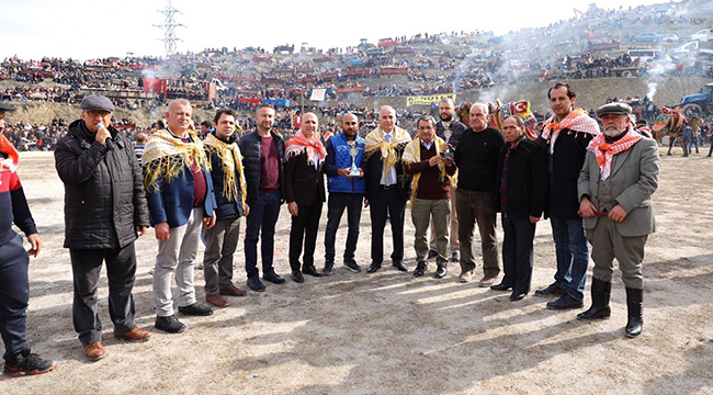 SARAYKÖY DEVE GÜREŞLERİ 10 BİN KİŞİYİ AĞIRLADI