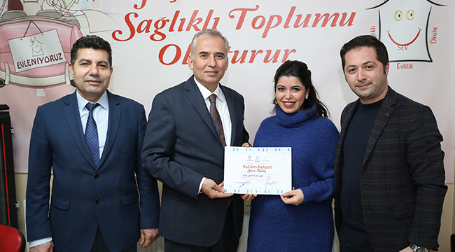 HAMİLELİK OKULUNDA 12. DÖNEM MEZUN VERDİ