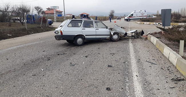 TAVAS’TA KORKUNÇ KAZA:2 YARALI