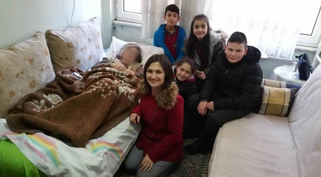 TORUNLARDAN BÜYÜKLERİNE ZİYARET
