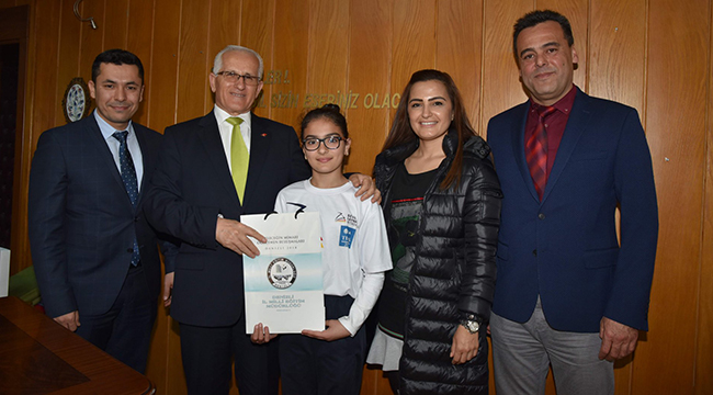 DENİZLİLİ ÖĞRENCİLER TIMMS’DE İDDİALI
