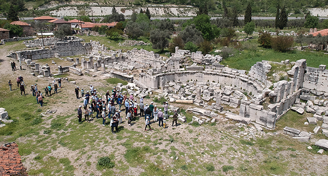 Rektör Bağ, Stratonikeia Gezilerinin Finalini PAÜ Senatosu ile Yaptı