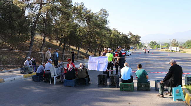 Pamukkale Yolunda Yine Eylem