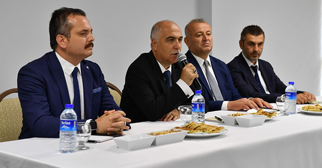 Vali Karahan, Babadağ ve Sarayköy Muhtarlar İle Bir araya Geldi