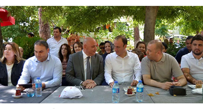 Buldan Dokumasından Kıyafetler Göz Doldurdu