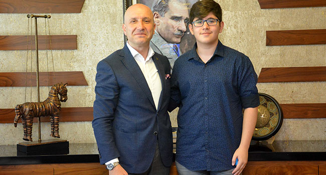 Özbaş, LGS Birincisini Ağırladı