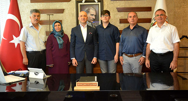Özbaş, LGS Birincisini Ağırladı